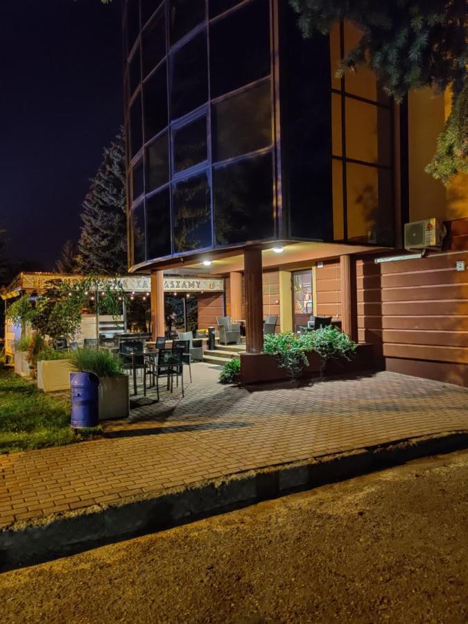 Jarosław Hotel Turkus מראה חיצוני תמונה