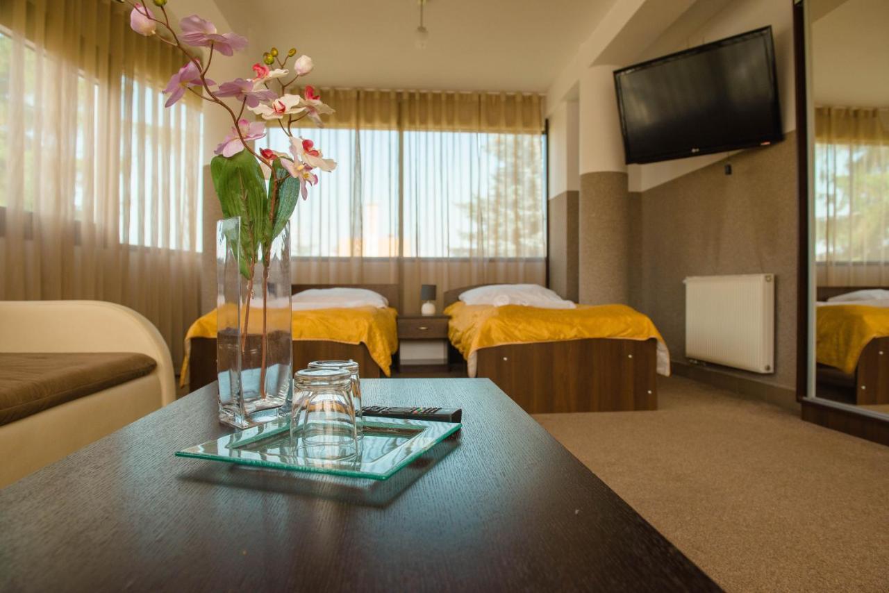 Jarosław Hotel Turkus מראה חיצוני תמונה