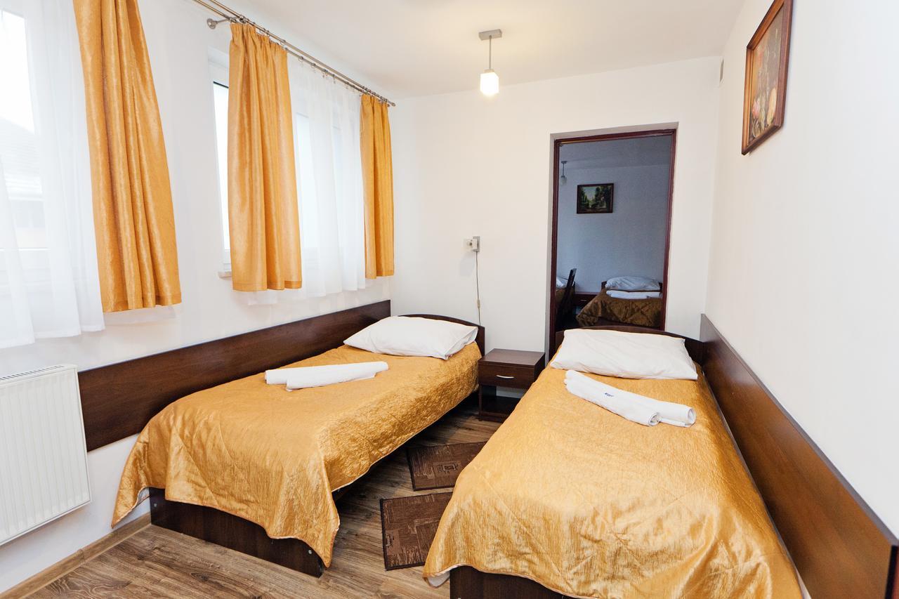 Jarosław Hotel Turkus מראה חיצוני תמונה