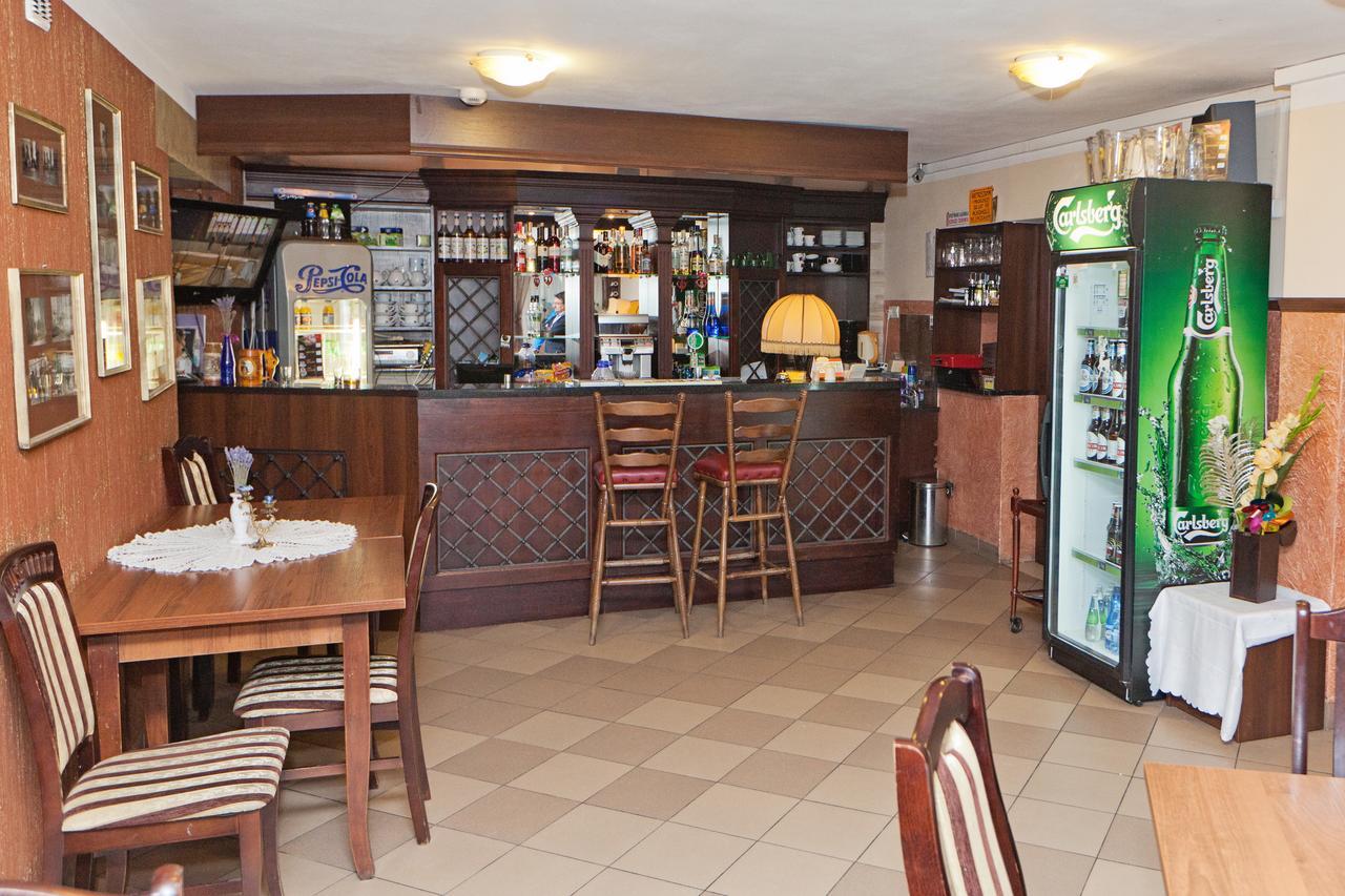 Jarosław Hotel Turkus מראה חיצוני תמונה